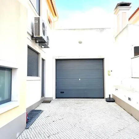 Amazing Pool House * Charneca (Setubal)